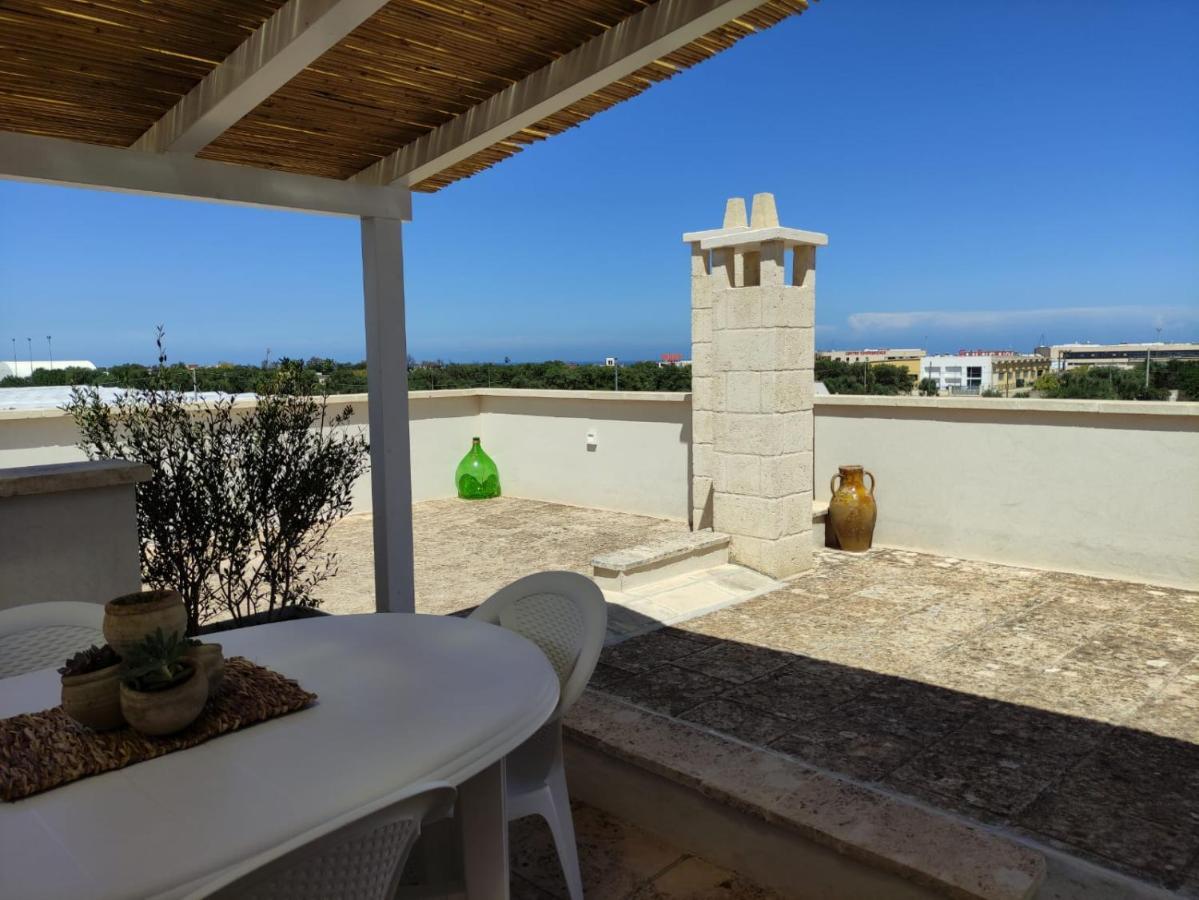 Residenza "I Tre Carrubi " Villa Фазано Екстериор снимка