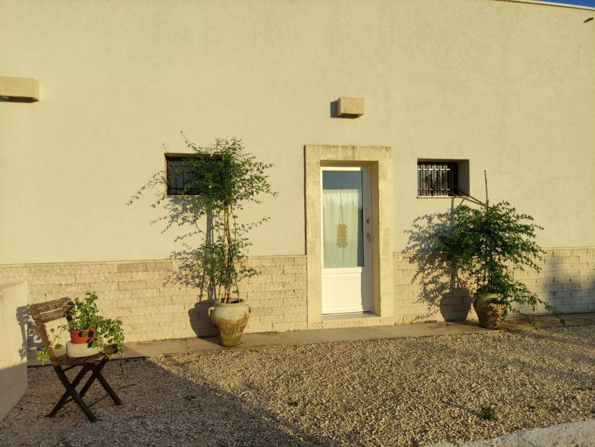 Residenza "I Tre Carrubi " Villa Фазано Екстериор снимка